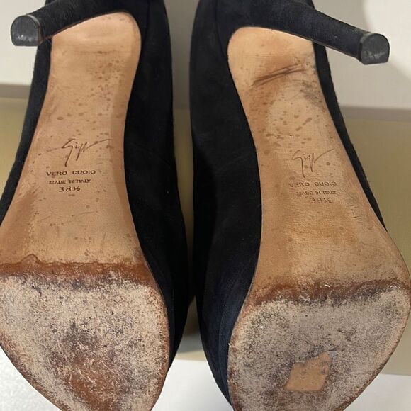 Giuseppe Zanotti Black Suede Pumps Size 38.5 - Picture 9 of 9